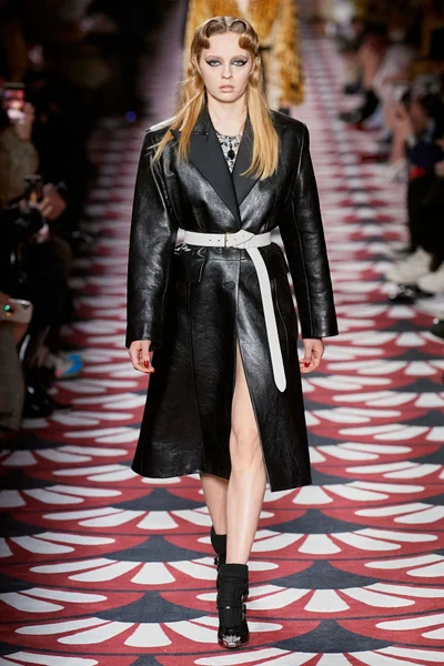 Look 42